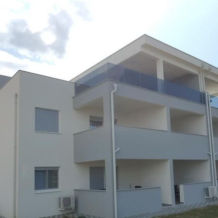 Villa Gabriel Нін Екстер'єр фото